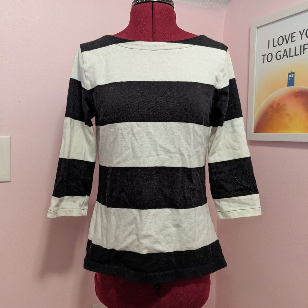 Black and White top
